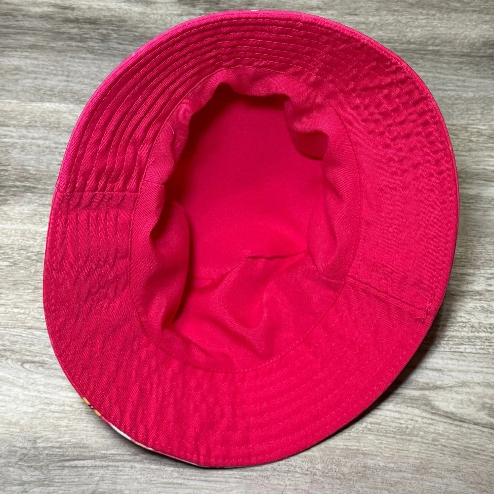 Barbie‎ bucket hat